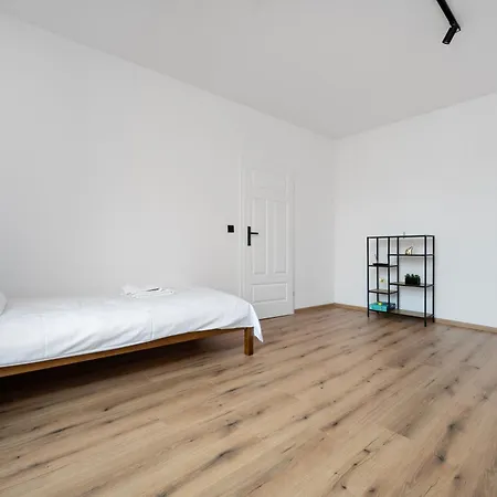 Homely By Bookinghost * Łódź